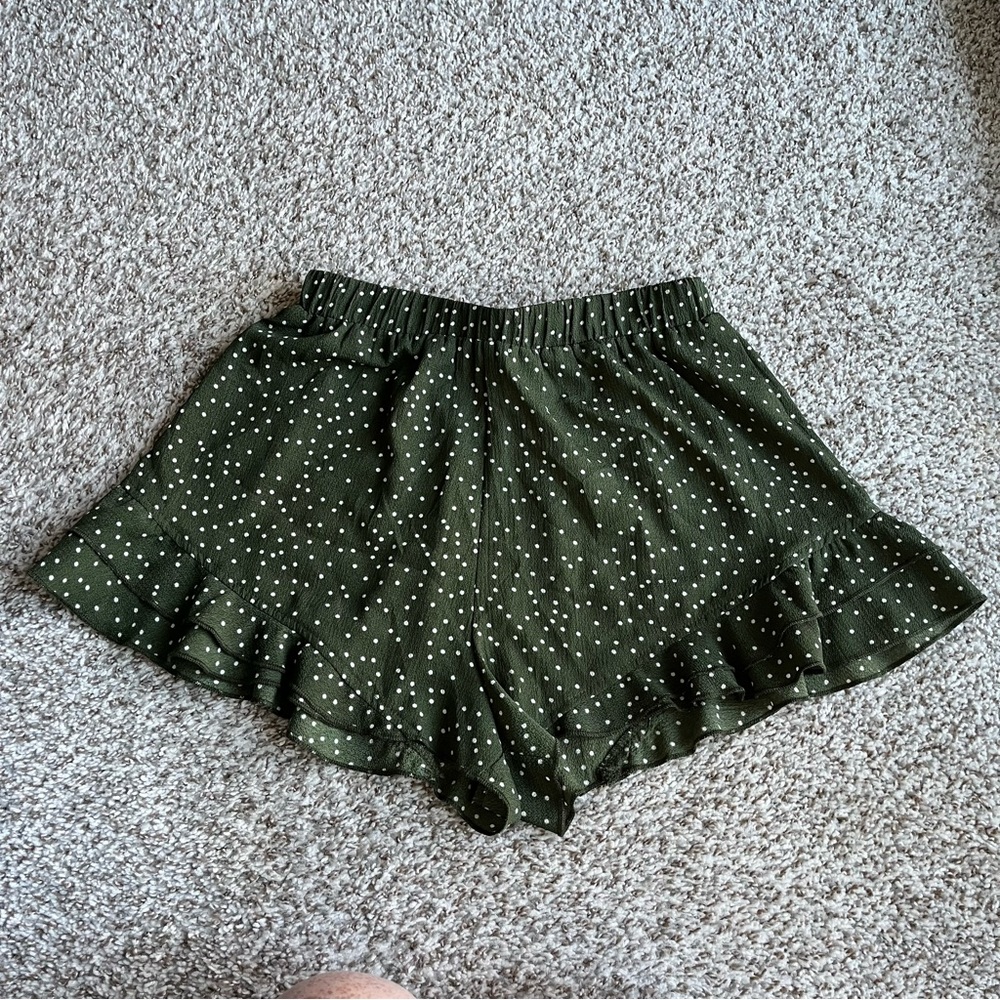 NWOT Women's Princess Polly Green & White Polka Dot Shorts size AU 10